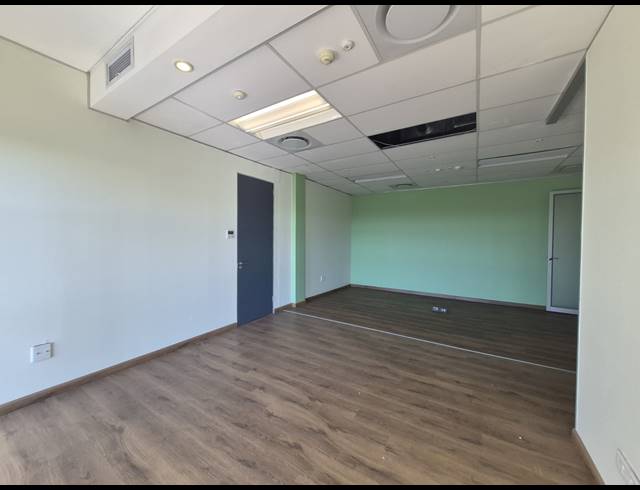 221M² OFFICE TO LET IN SANDTON CENTRAL